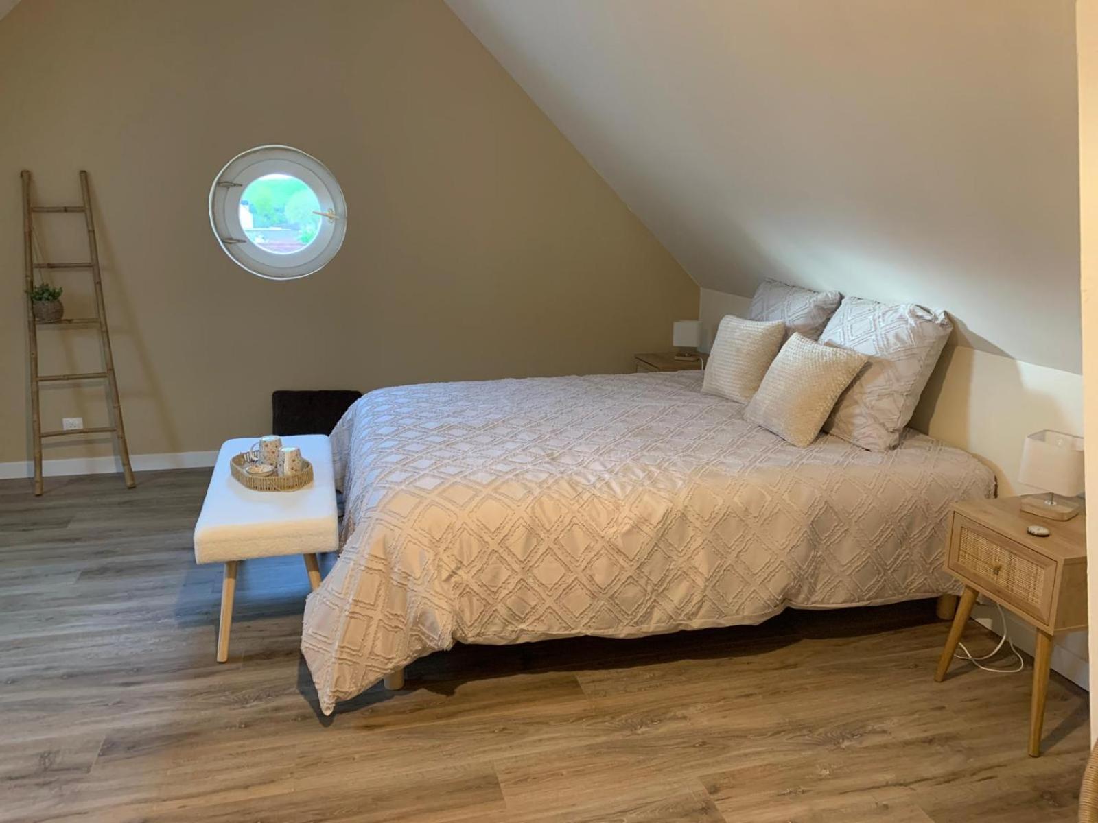 Les 3 Chambres De Christelle & Gilbert Margon  Exterior foto